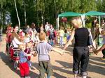 Round Dance z dziećmi - fot. Co. Dariusz Lipecki